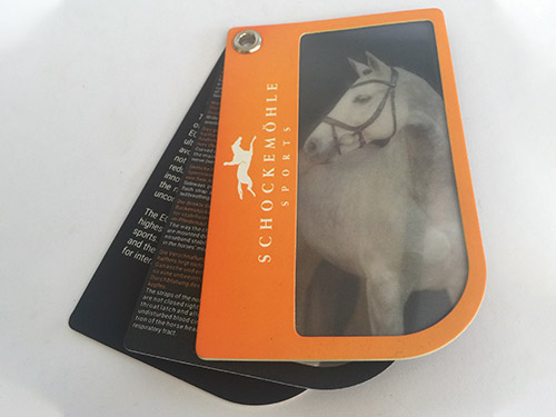 服装吊牌的制作材料